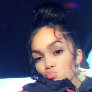 Meet your Posher, Elena